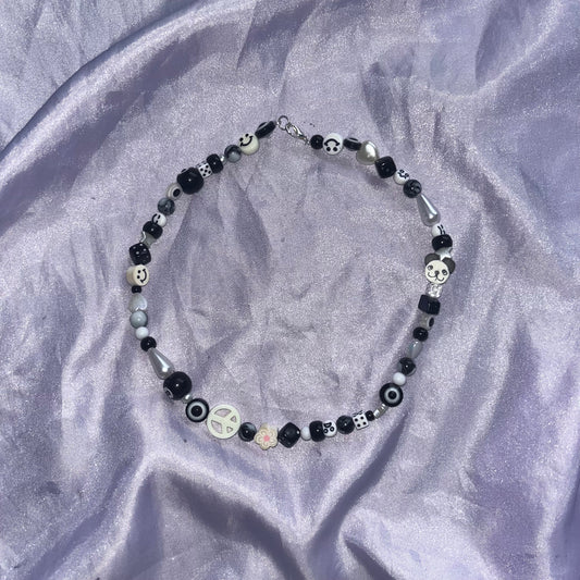 Black&White Beaded Necklace